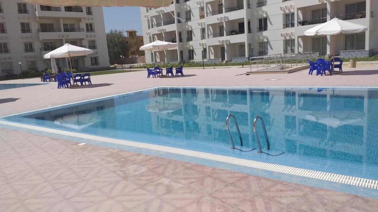 شاليه فرش فندقي بقرية بالميرا بيتش العين السخنه للعائلات Ain Sukhna Luaran gambar